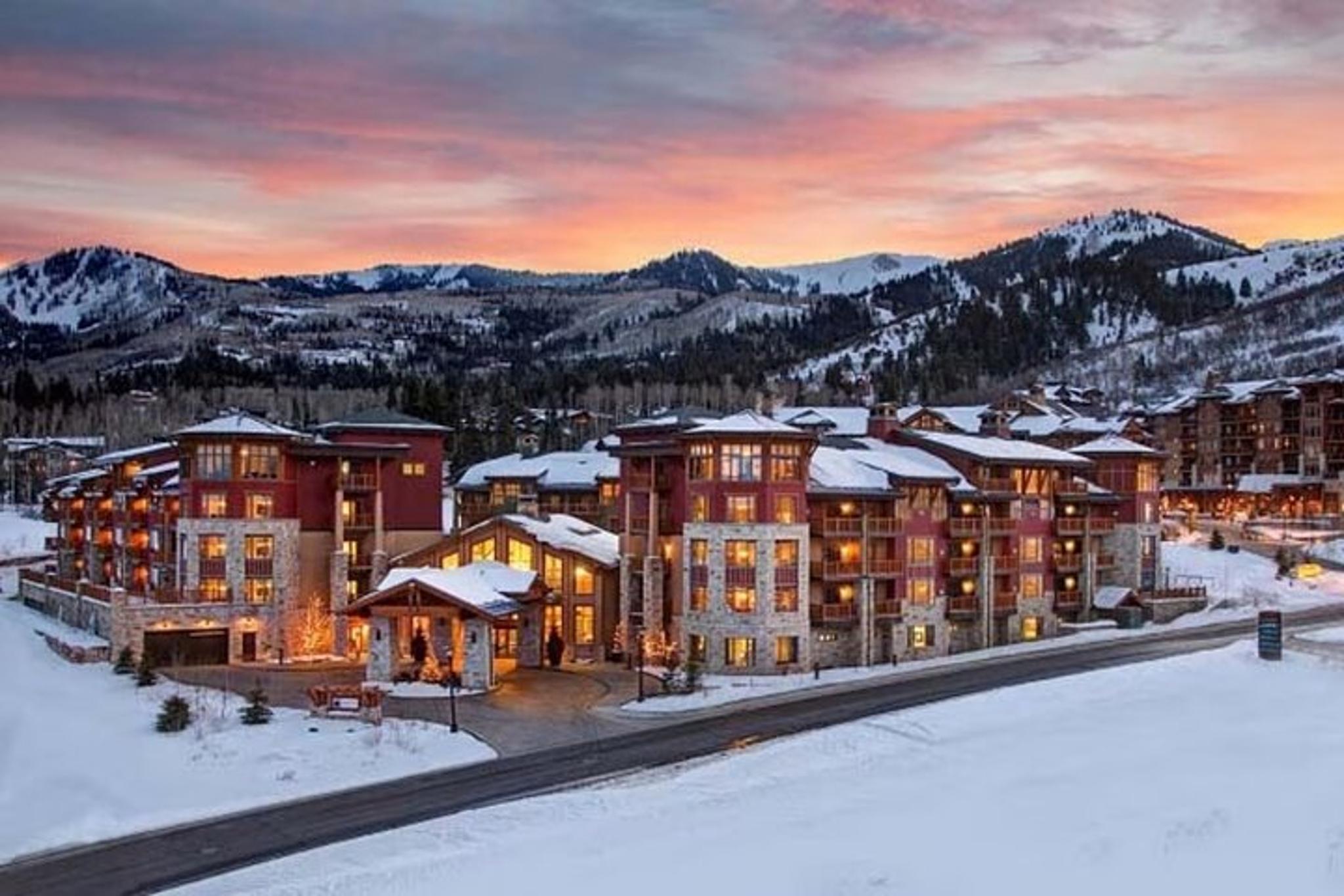 Utah Winter Adventure Skiing and National Parks 7 Days - Image 4