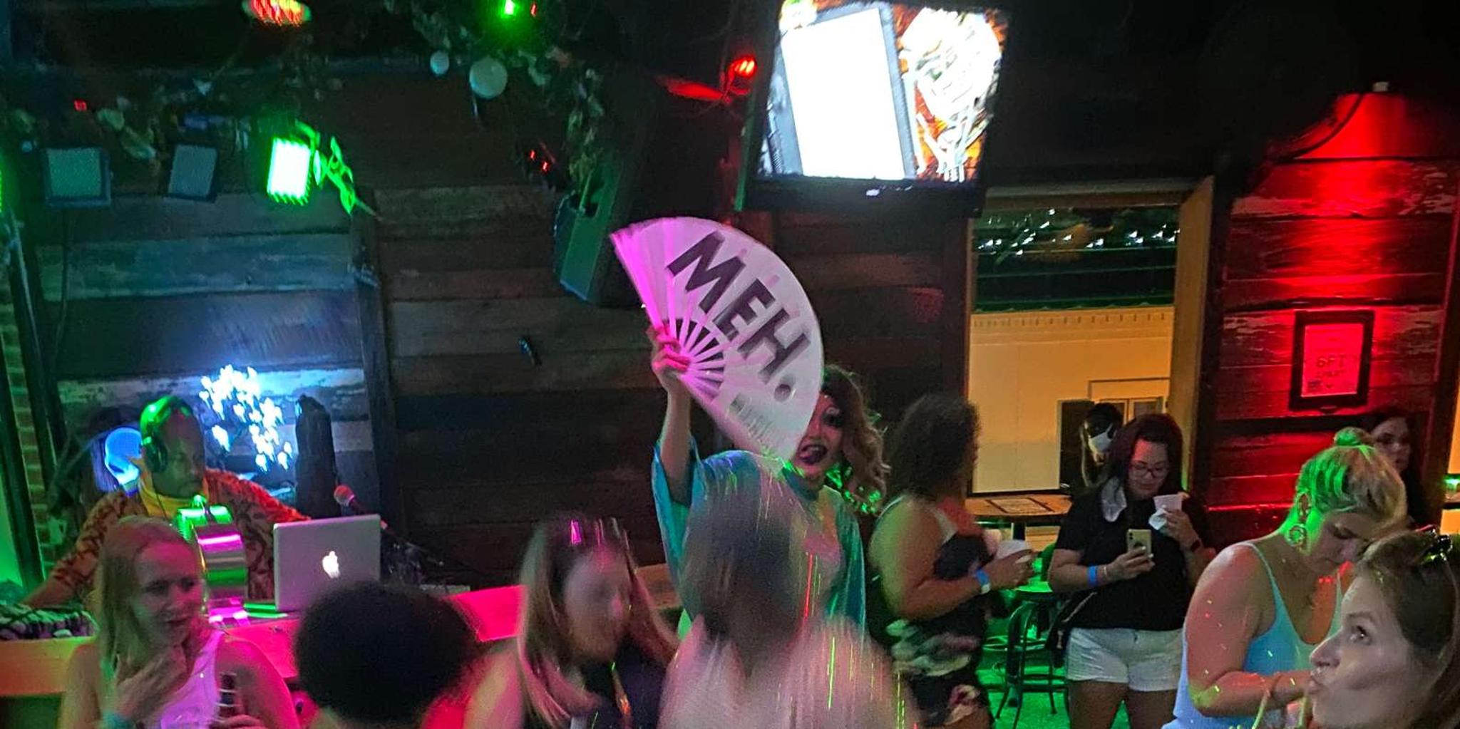 Atlanta Drag Queen Pub Crawl - Image 6