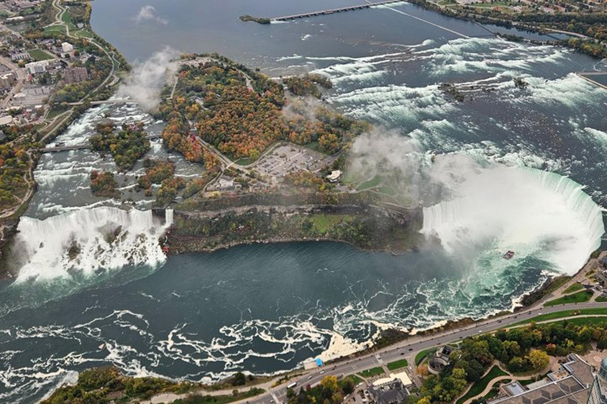 Niagara Falls Day Trip by Air