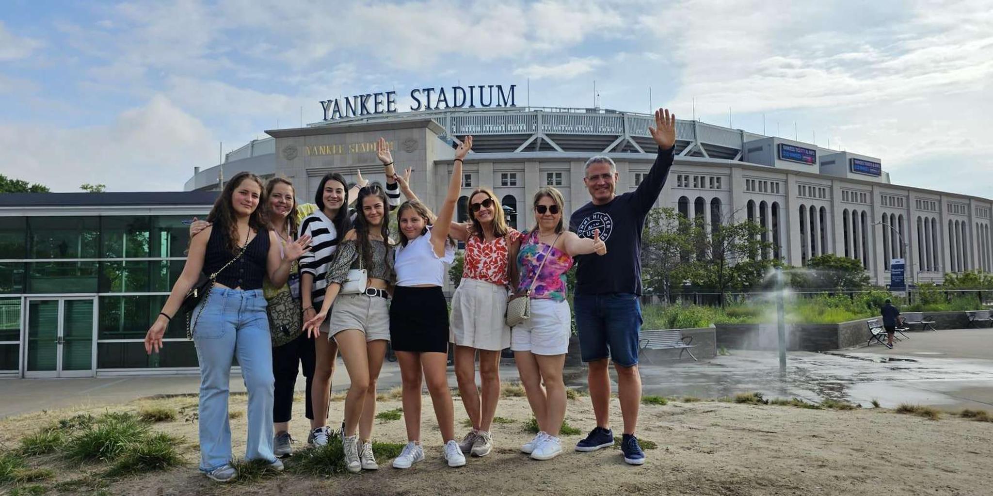 New York Contrasts Tour: Bronx, Queens, and Brooklyn