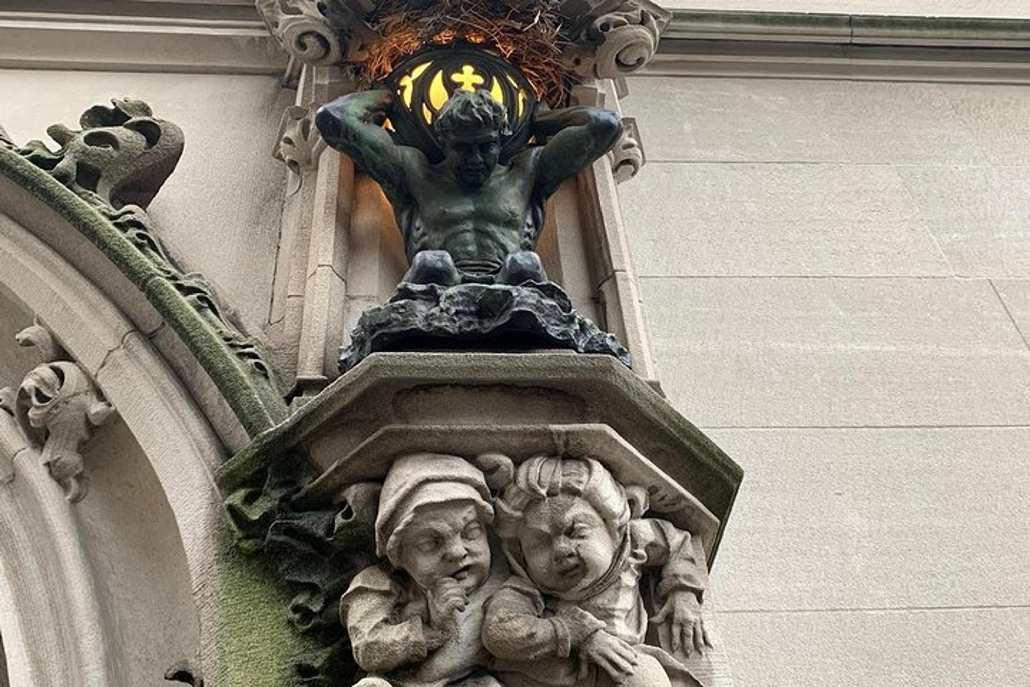 New York City Walking Tour of 5th Avenue Mansions - Image 5