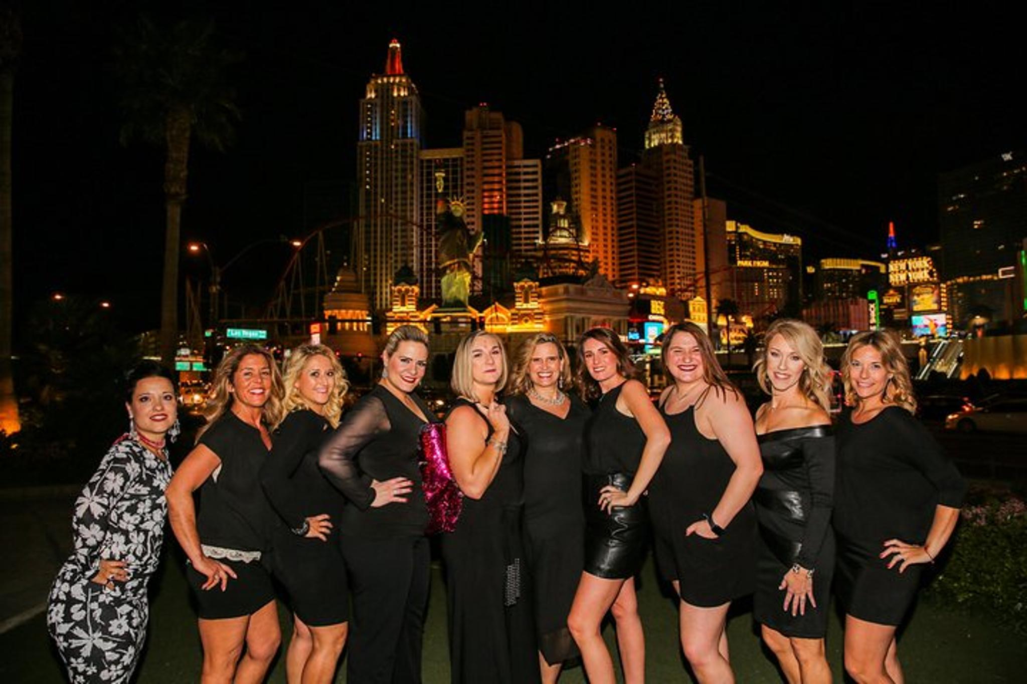 Las Vegas Photo Tour by Limousine - Image 5