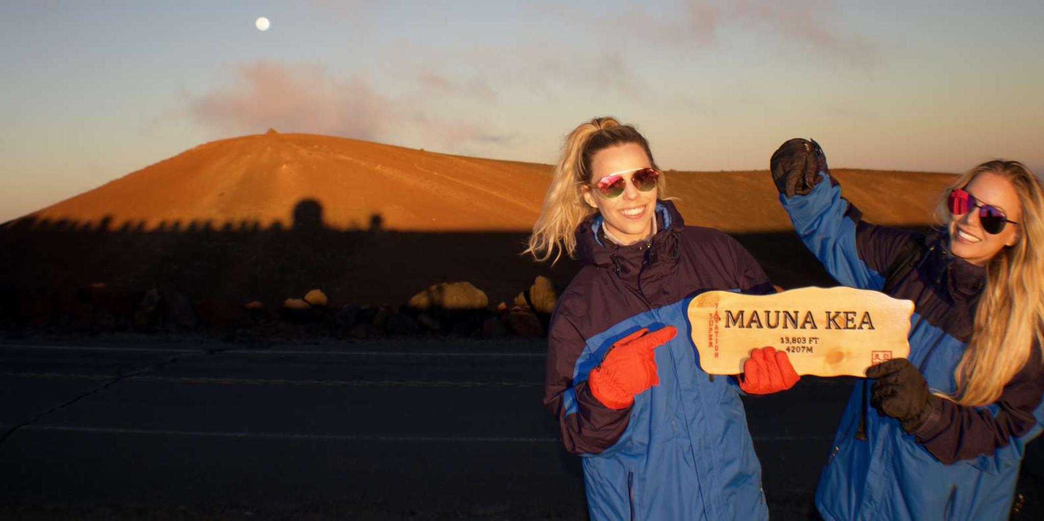 Hawaii Mauna Kea Summit Sunset & Stargazing Tour - Image 3