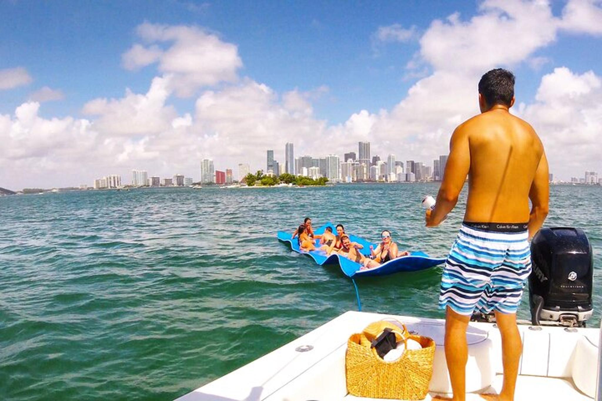 Miami Yacht Charter with Captain 3 hr - Image 3