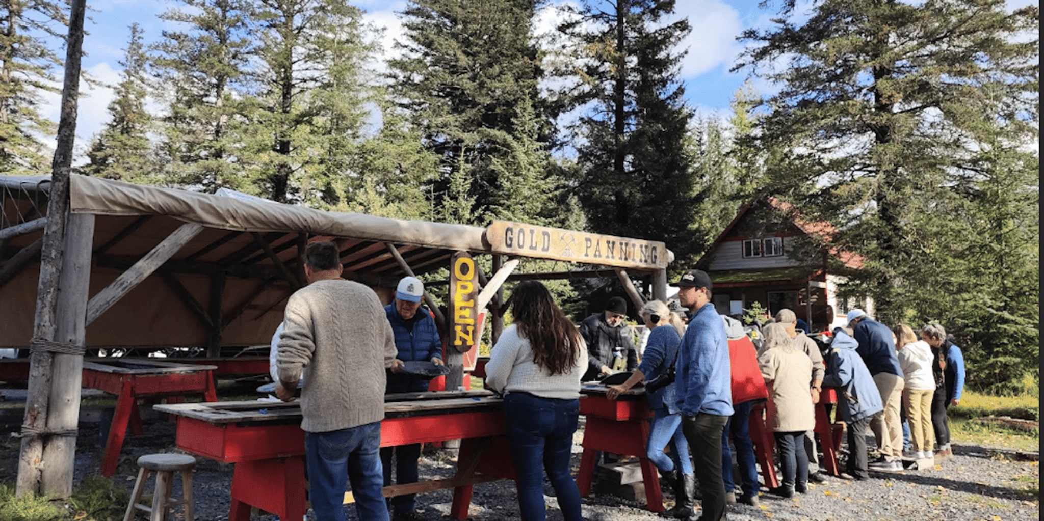 Seward Gold Panning Experience - Image 3
