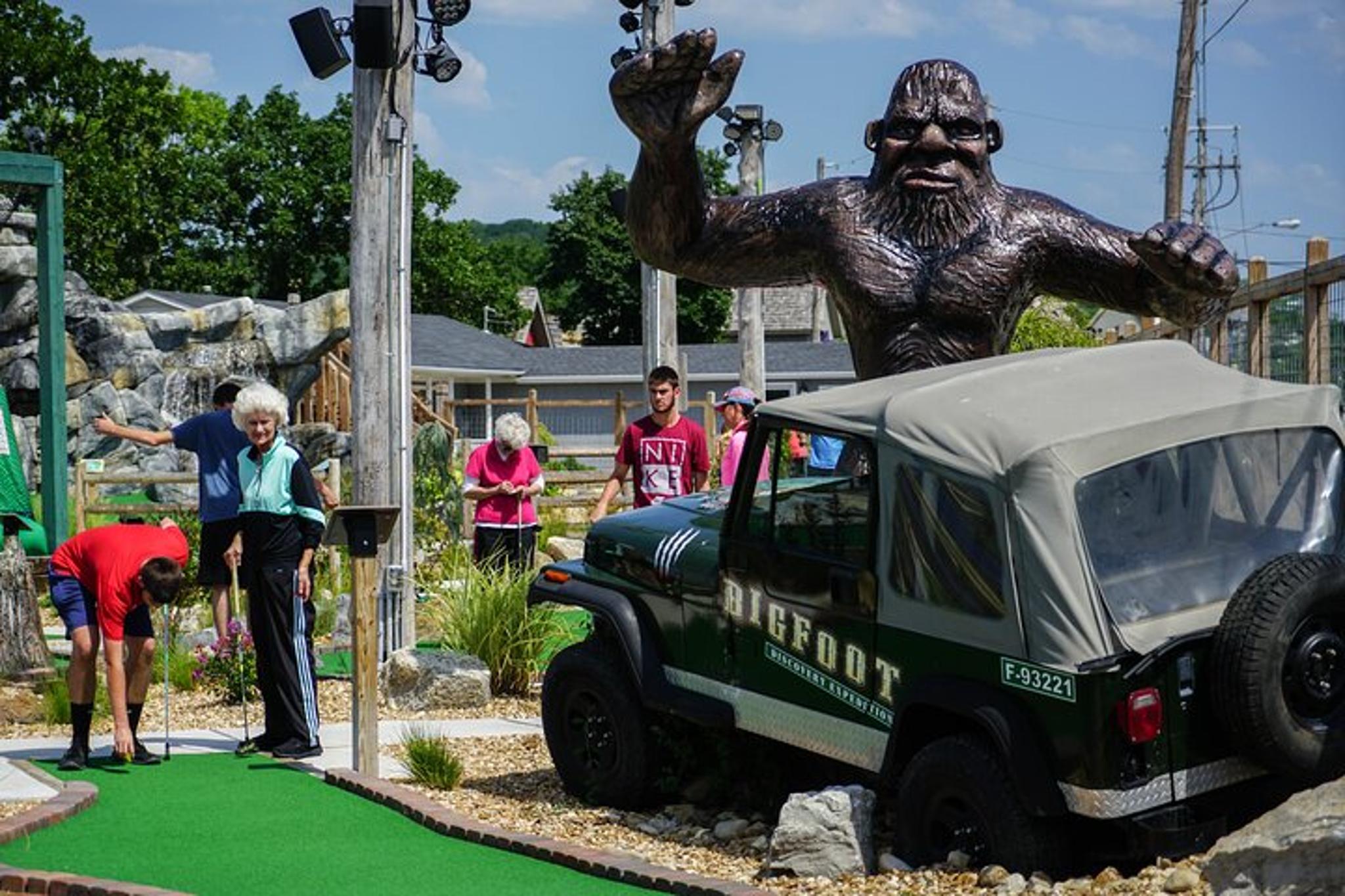 Branson Bigfoot Mini Golf - Image 6
