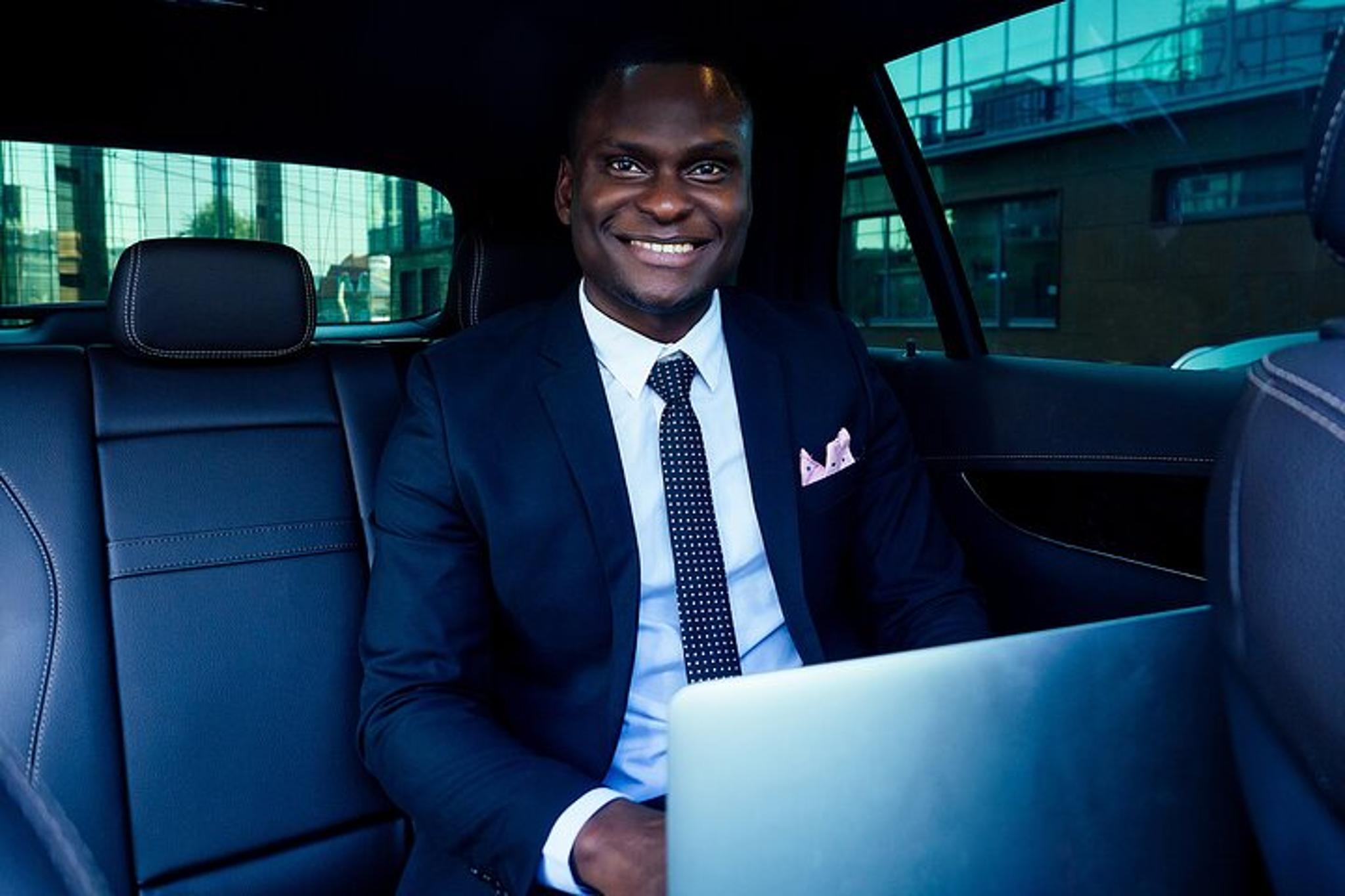 West Palm Beach Private Airport Transfer 90 min - Image 3