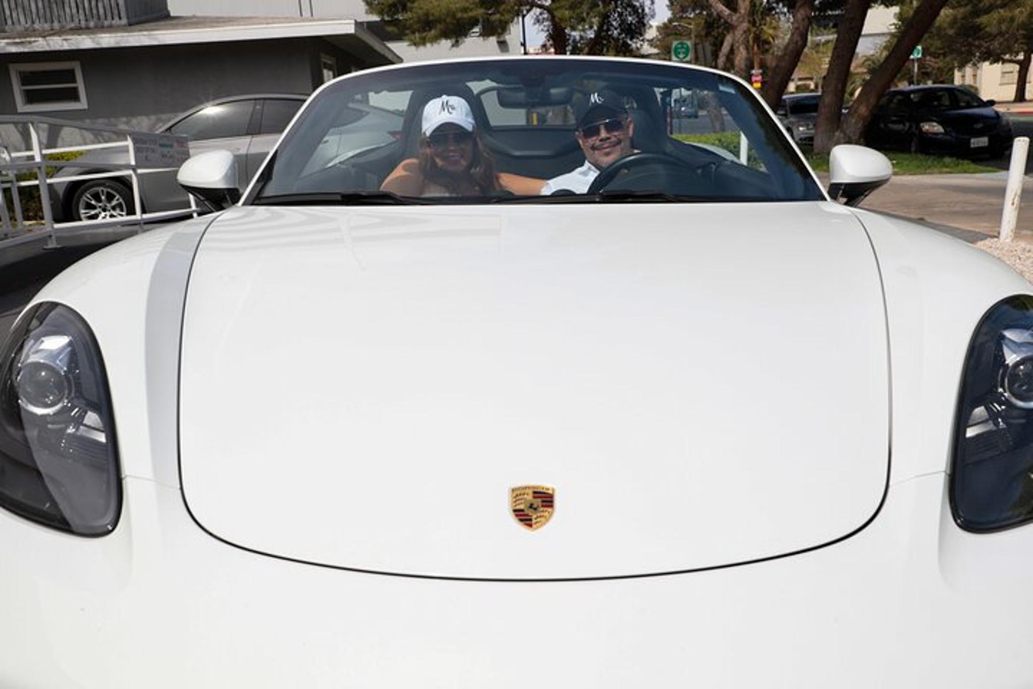 Las Vegas Drive-Up Wedding - Image 5