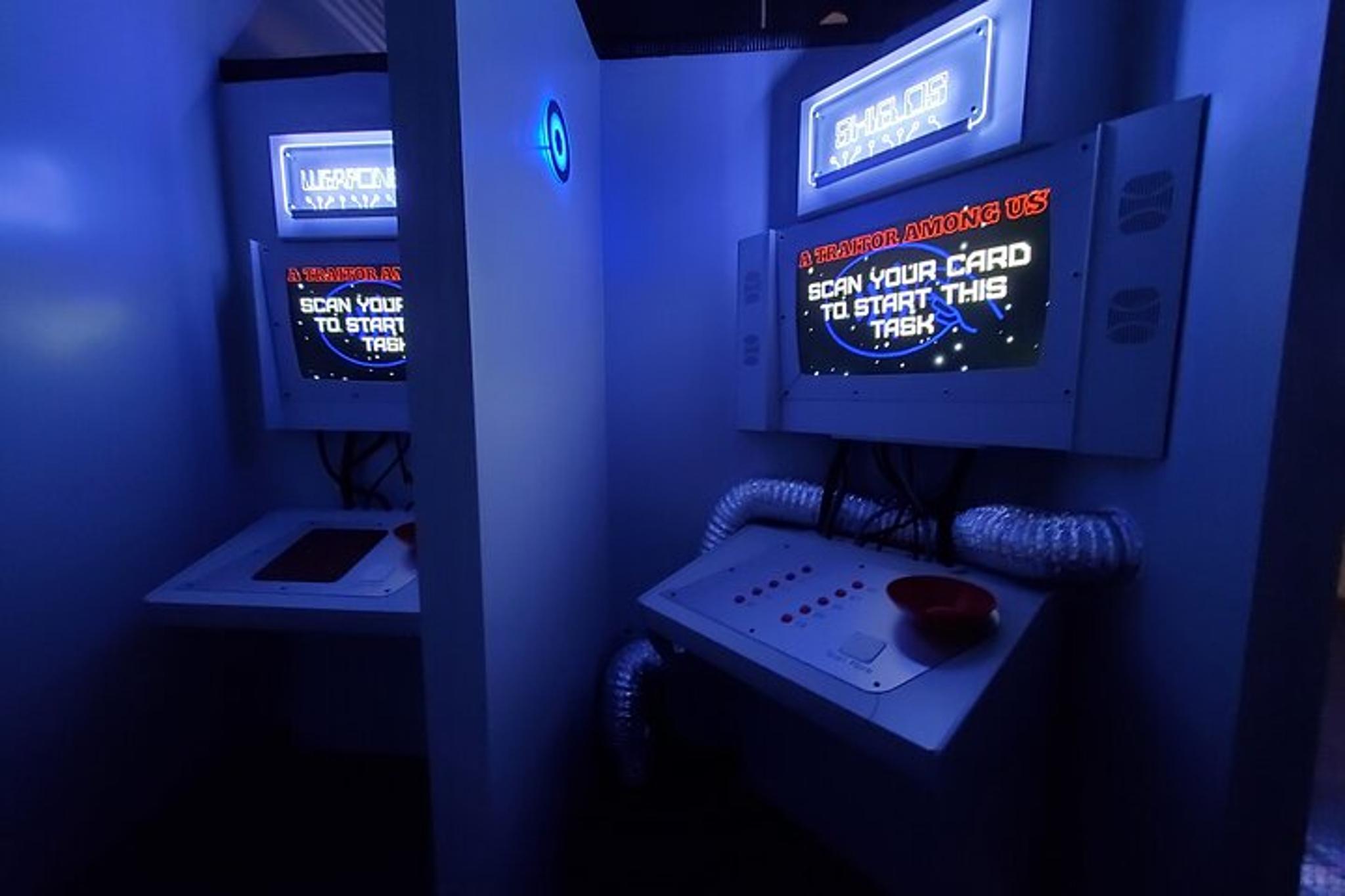 Palm Springs Escape Room Game - Image 1