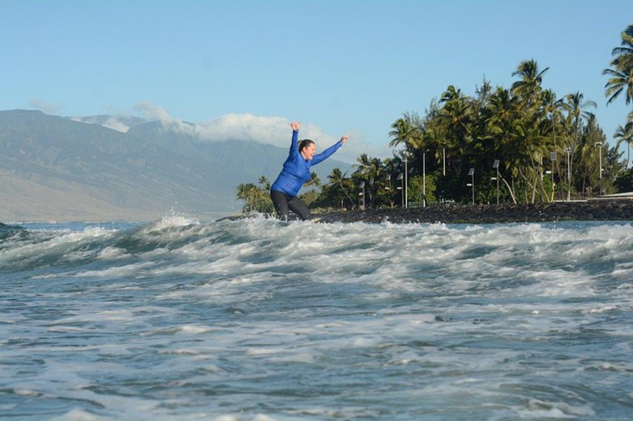 Kihei Surf Lessons for Beginners at Kalama Park - Image 5
