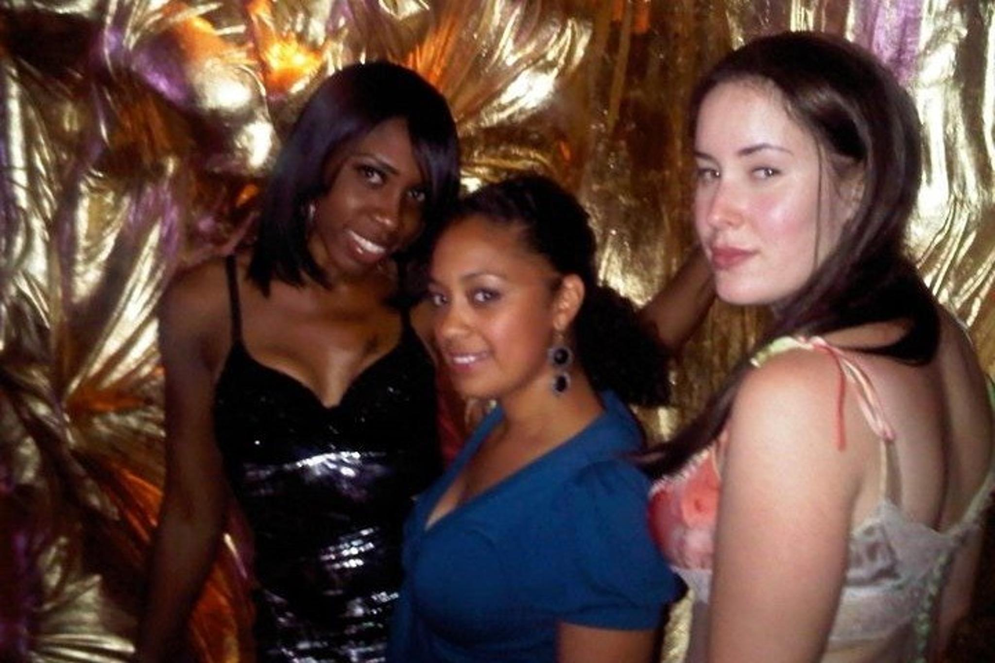 Las Vegas Photo Session on the Strip or Fremont Street - Image 4