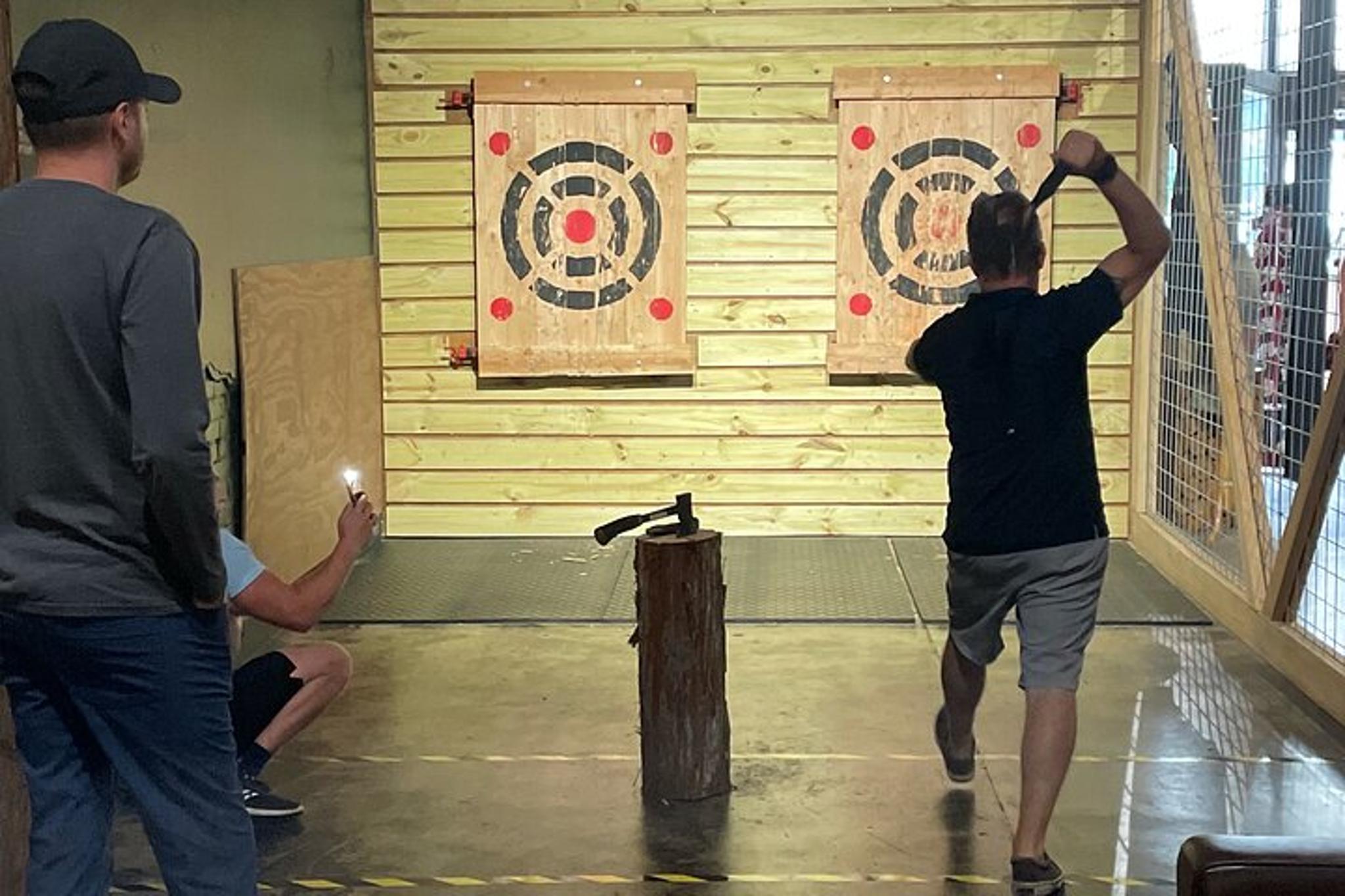 Jacksonville Axe Throwing Experience - Image 4