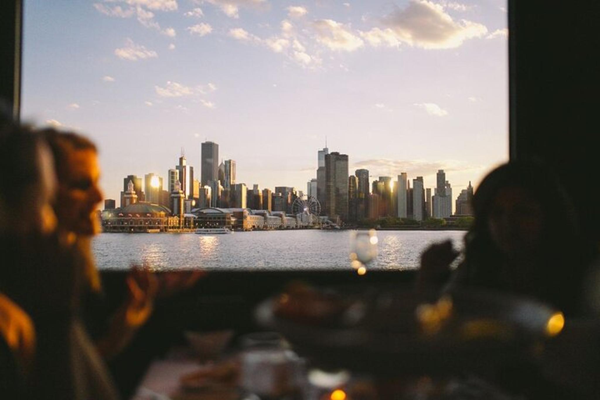 Chicago Dinner Cruise on Lake Michigan - Image 2