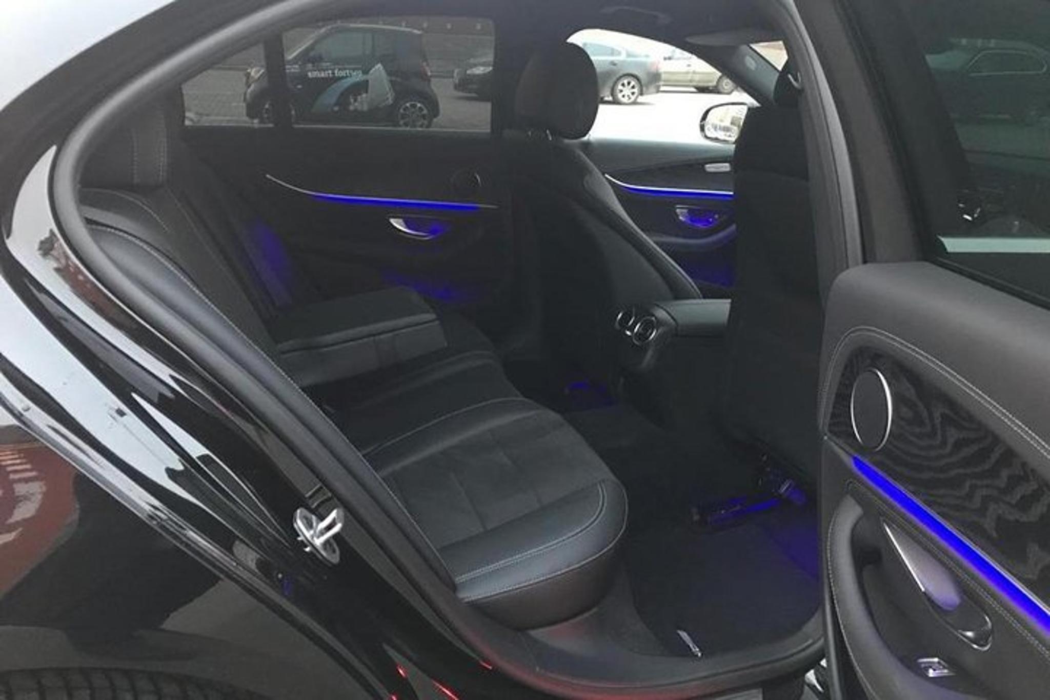 San Francisco Private Airport Transfer by Business Car - Image 3