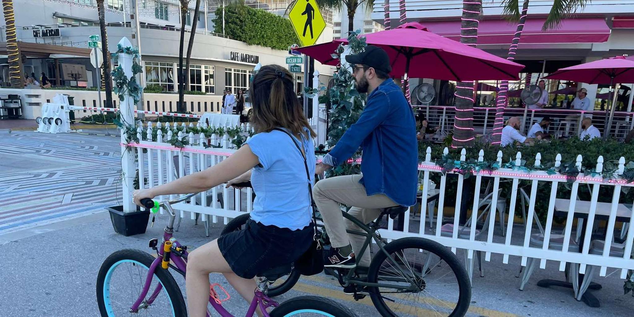 Miami South Beach Architecture and Cultural Bike Tour - Image 4