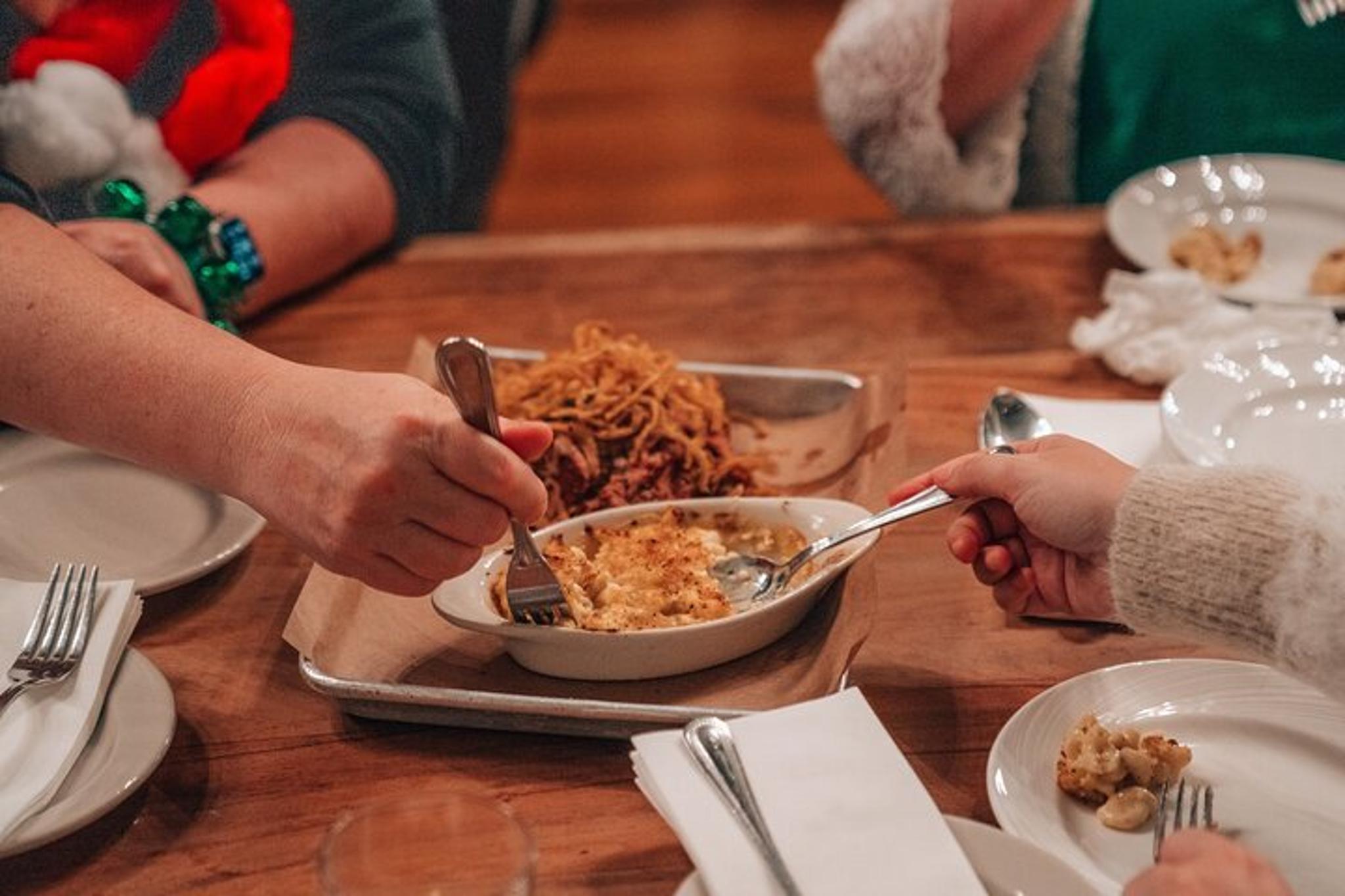 Louisville Murder Mystery Food Tour - Image 4