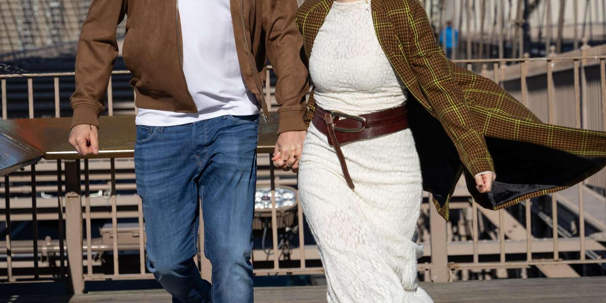 New York Photoshoot at Brooklyn Bridge - Image 3