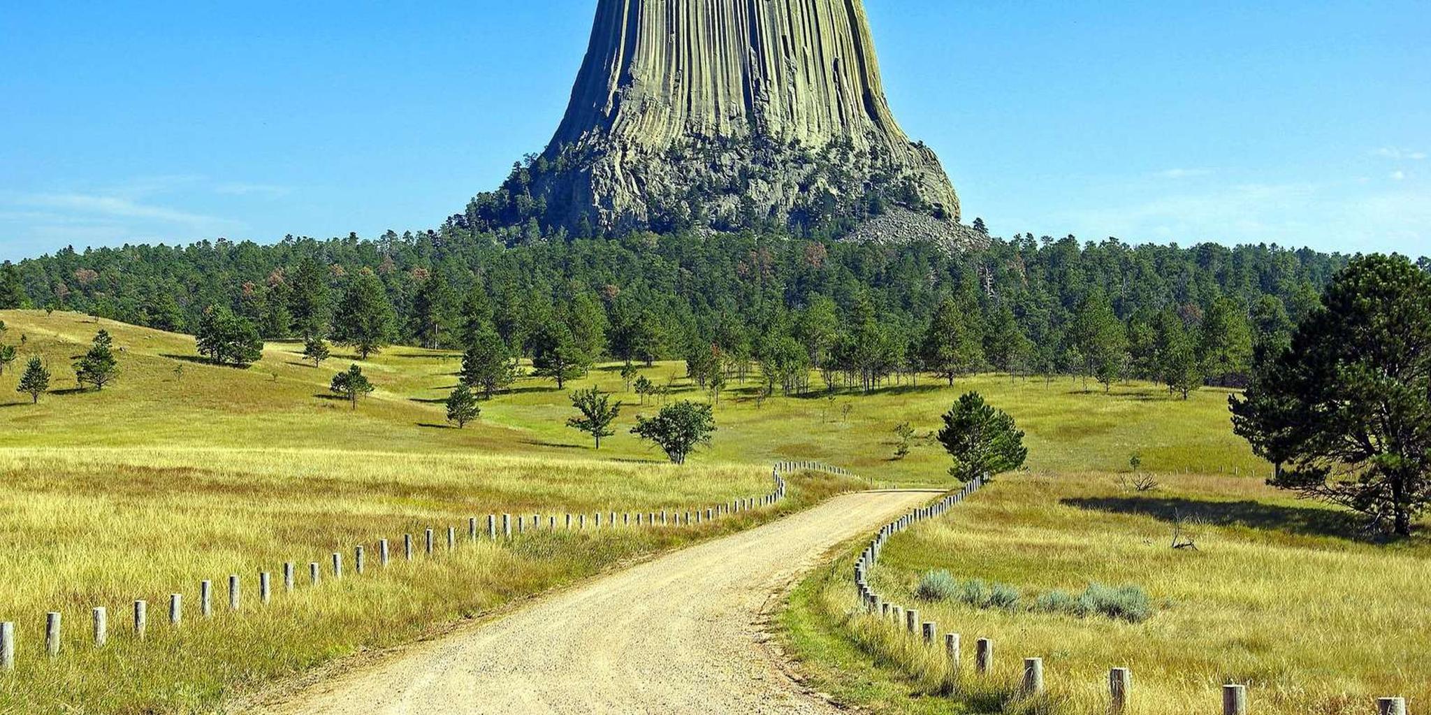 Rapid City Devils Tower Private Tour 7.5 hr