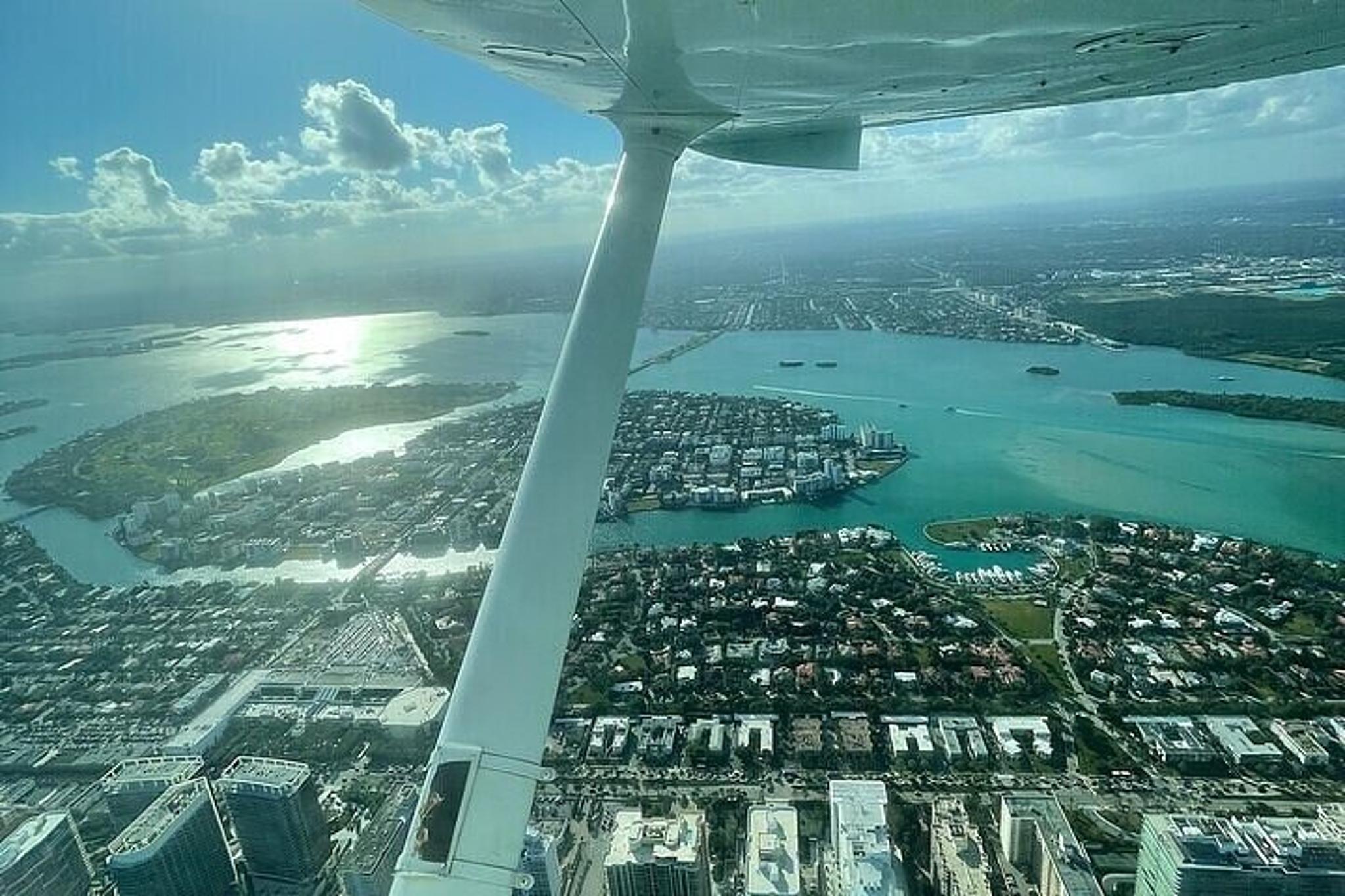Miami Air Tour with Champagne 60 Min - Image 5