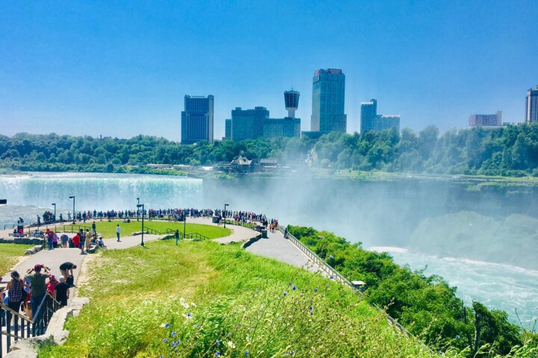New York Niagara Falls and Glass Museum 2-Day Tour - Image 2