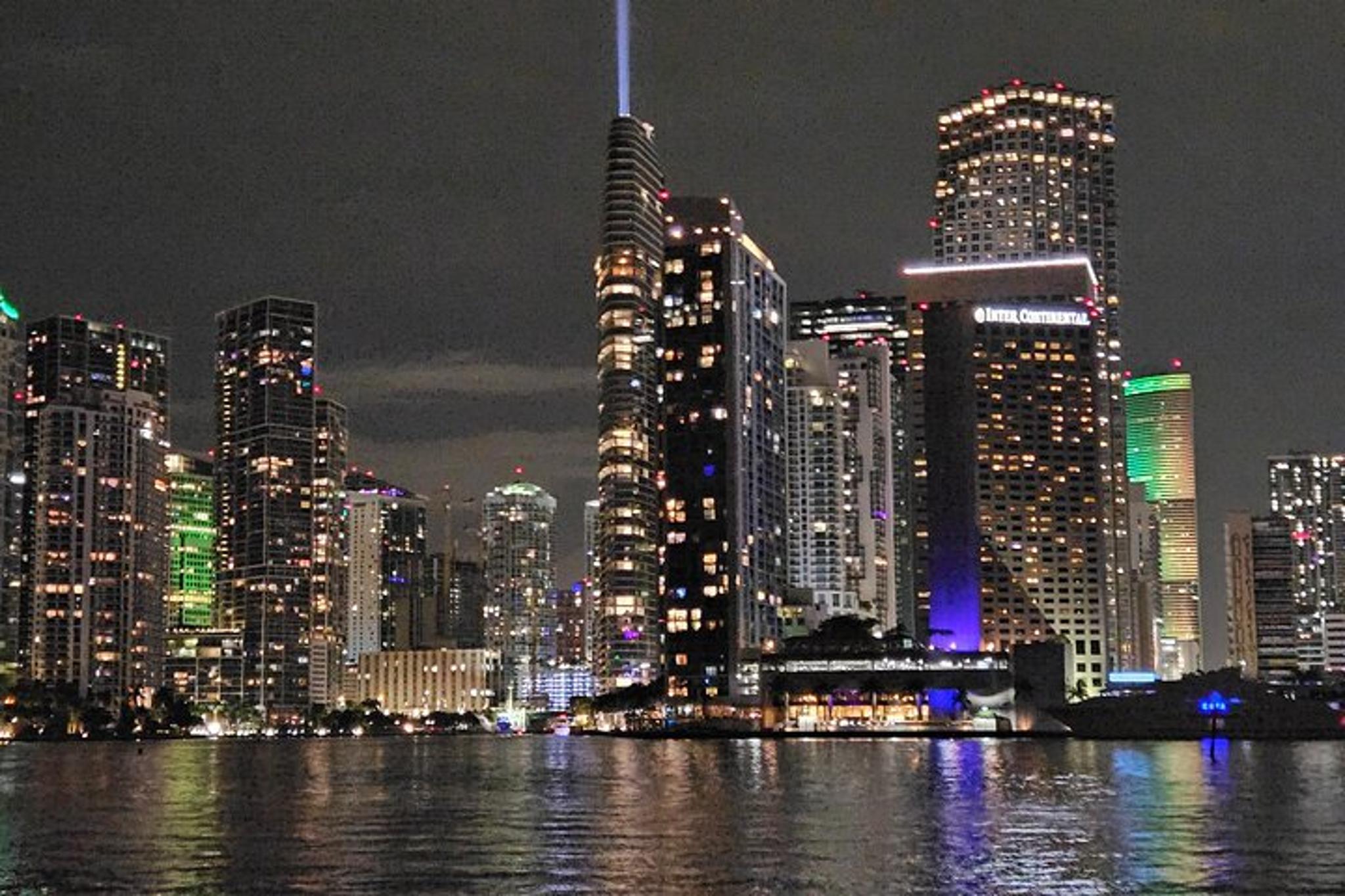 Miami Biscayne Bay Evening Cruise - Image 5