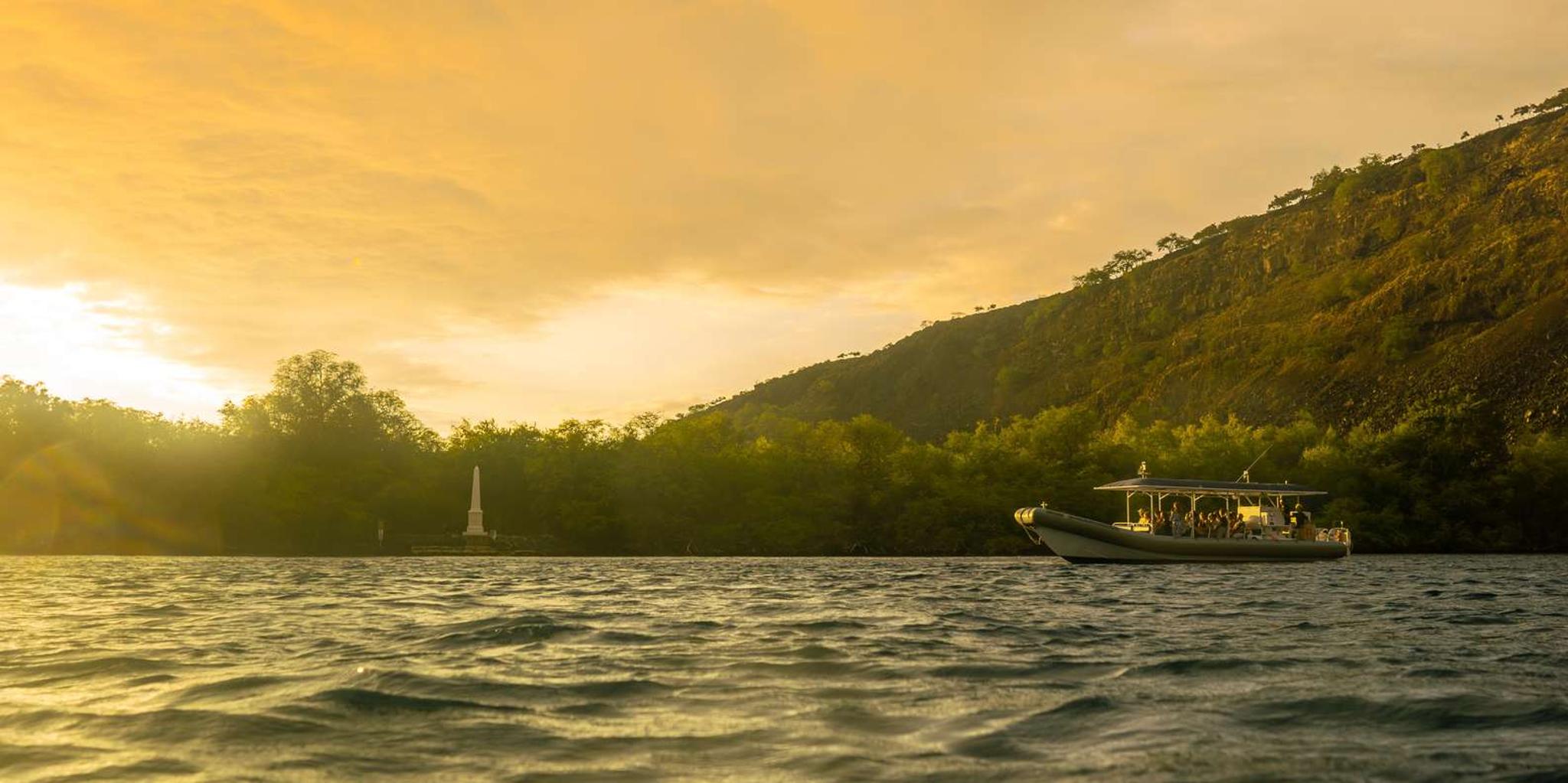 Kailua Kona Sunset Super Raft Cruise - Image 3