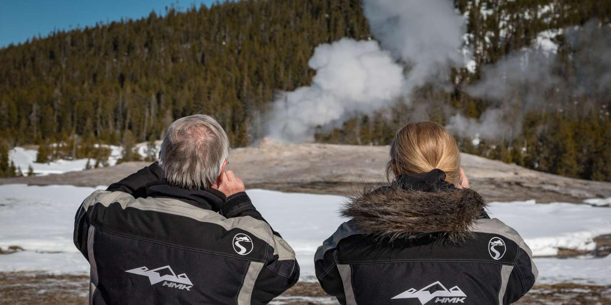 Jackson Yellowstone Snowcoach Tour to Old Faithful - Image 4