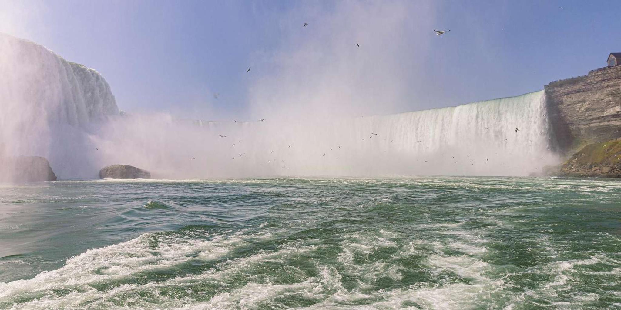 Niagara Falls Maid of the Mist and Cave of the Winds Tour - Image 5