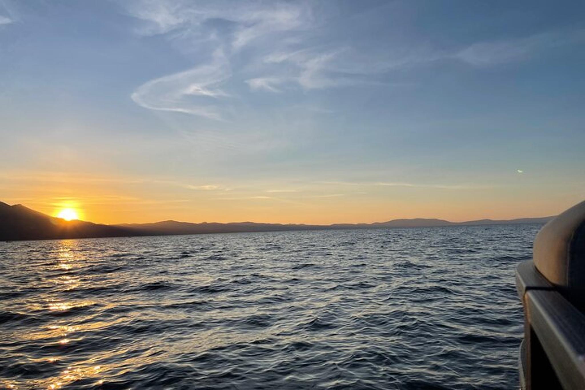 Lake Tahoe Pontoon Boat Rental 4 hr - Image 3