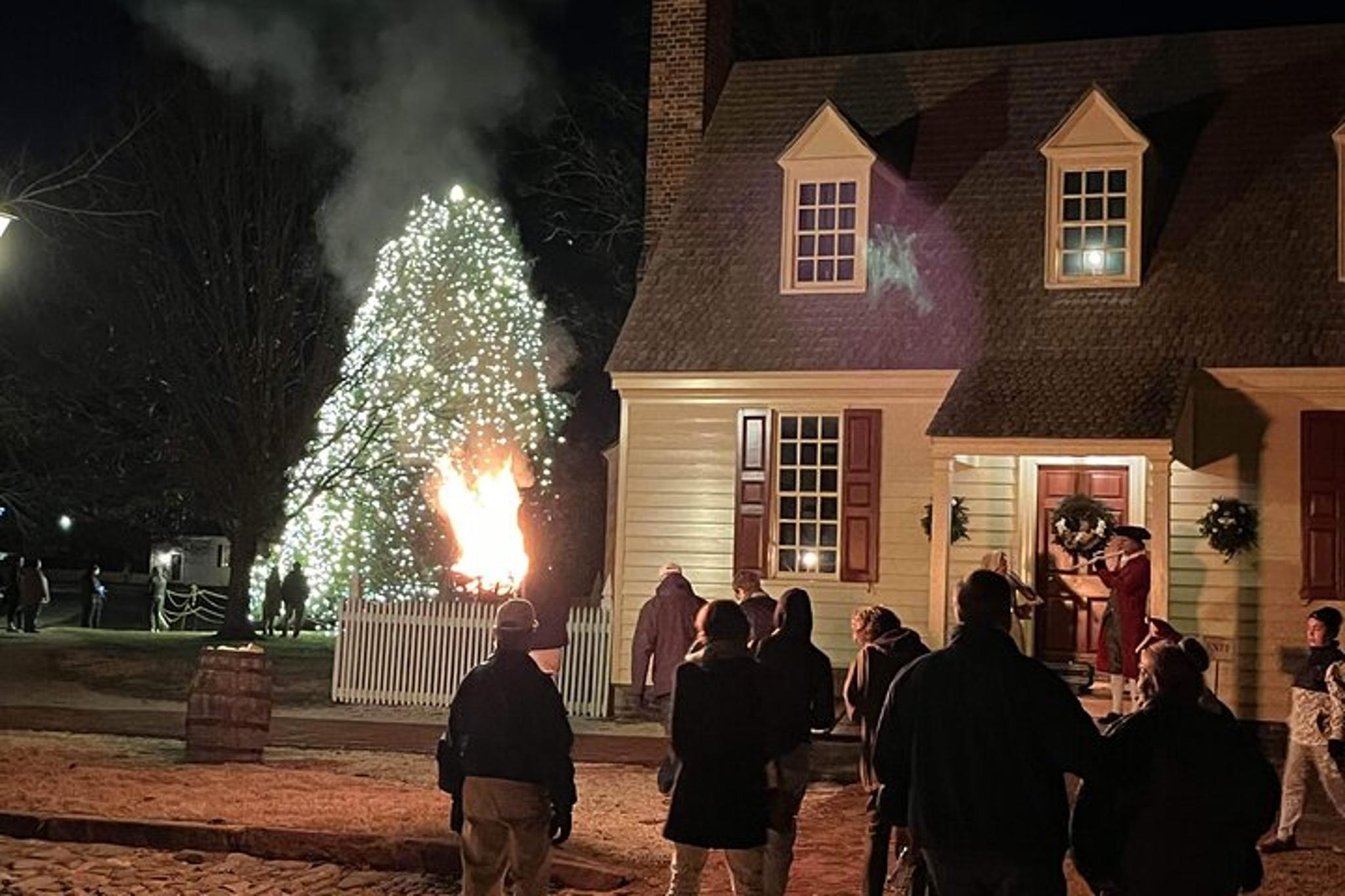 Williamsburg Christmas Holiday Tour Before Fireworks - Image 2