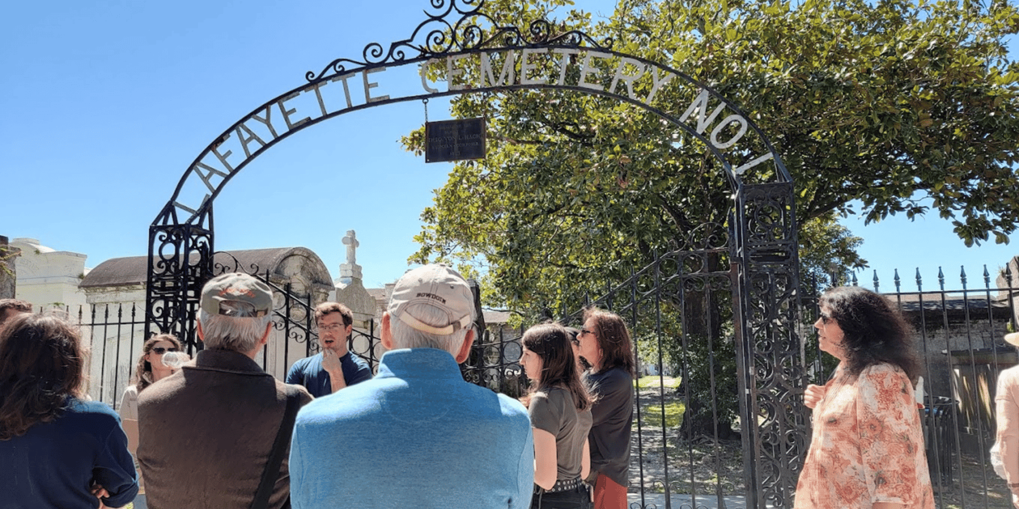 New Orleans Garden District Walking Tour