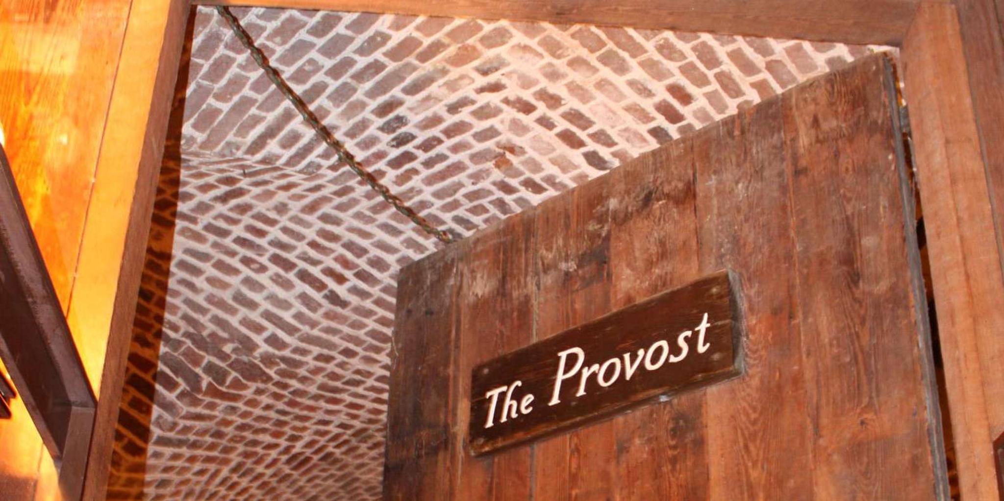 Charleston Ghost and Dungeon Walking Tour - Image 4