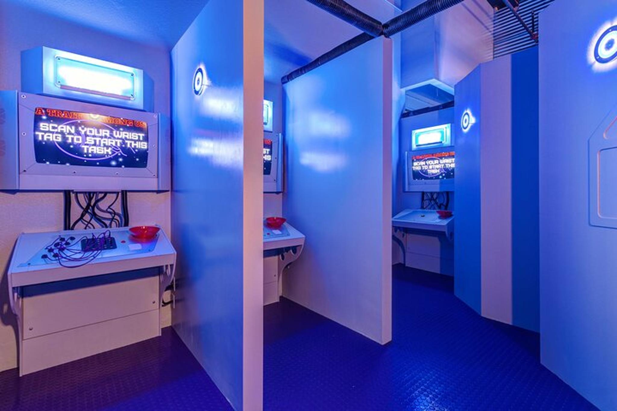 Palm Springs Escape Room Game - Image 3