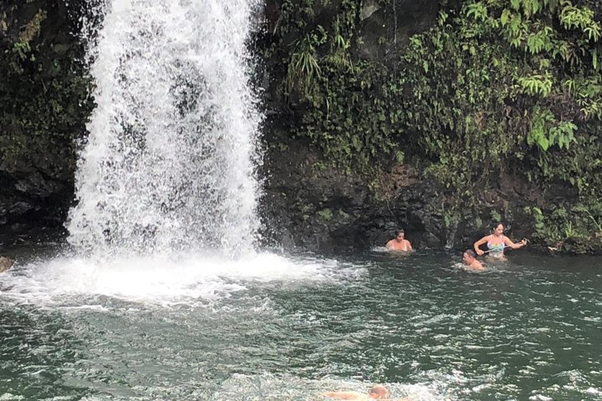 Kahului Road to Hana Day Trip with Lunch