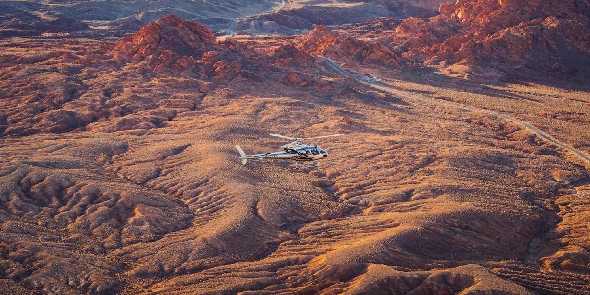 Las Vegas Valley of Fire Helicopter Tour with Landing - Image 4