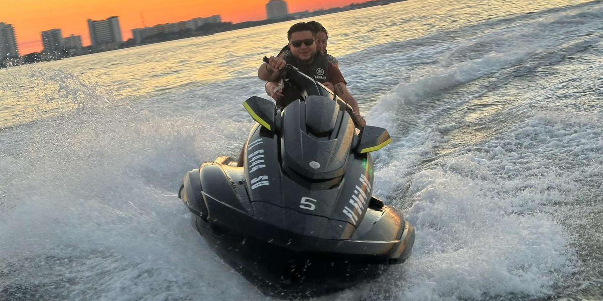 Miami Jet Ski Adventure 1.5 hr - Image 3