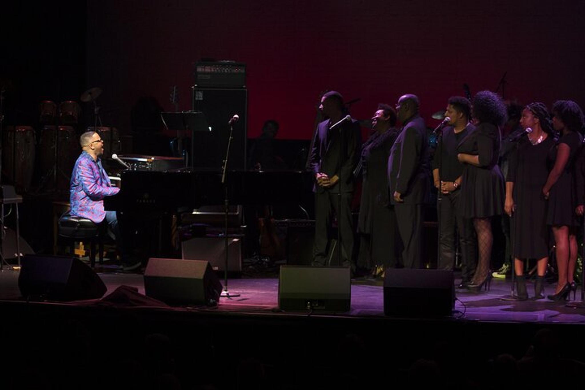 New York Harlem Gospel Mass Tour