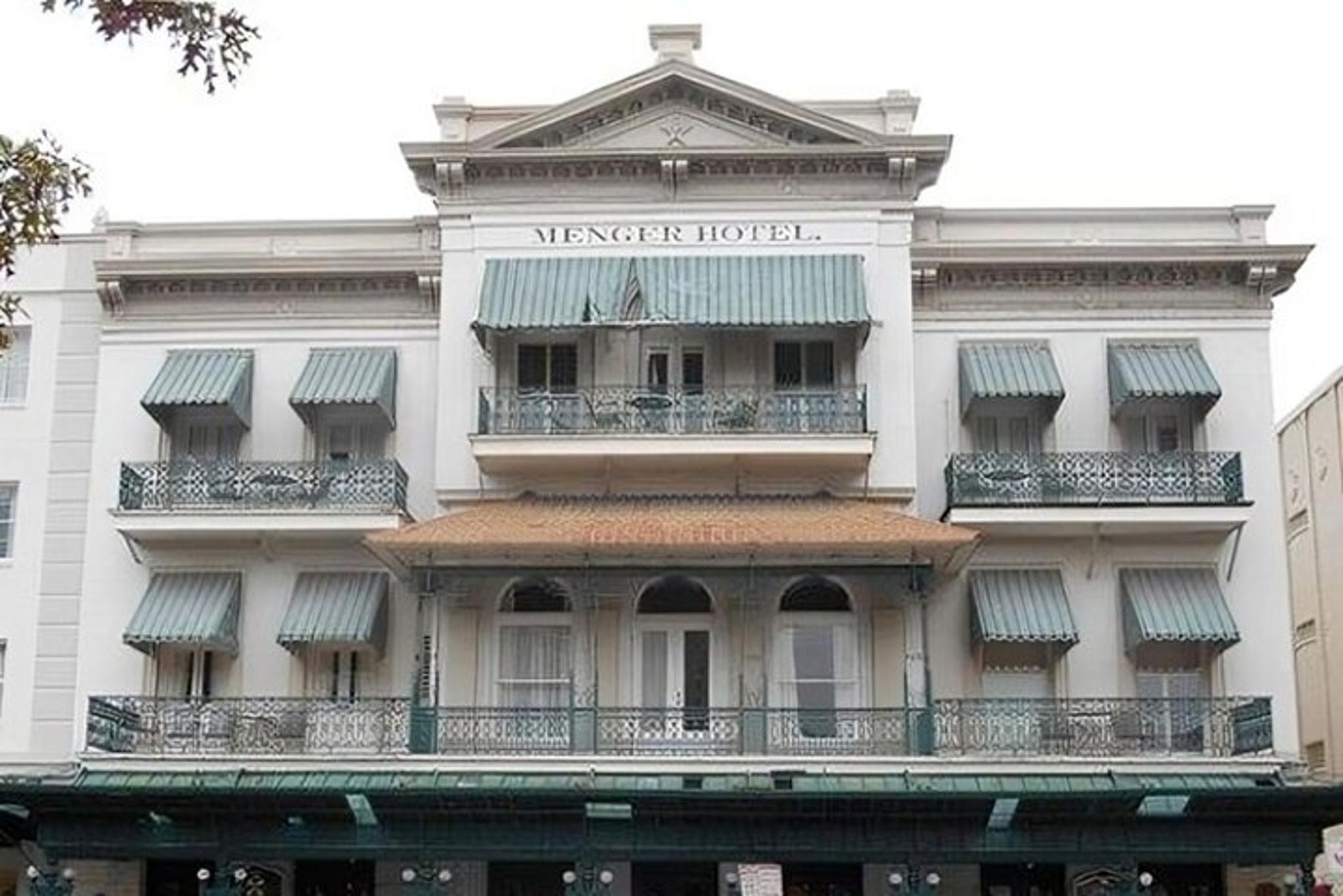 San Antonio Walking Tour with Guide - Image 6