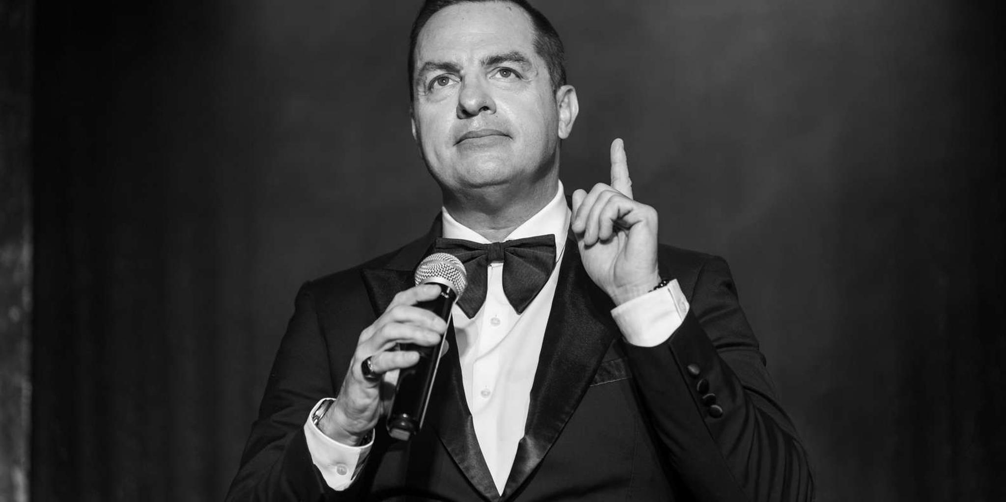 Las Vegas Frank Sinatra Tribute Show 70 min - Image 2