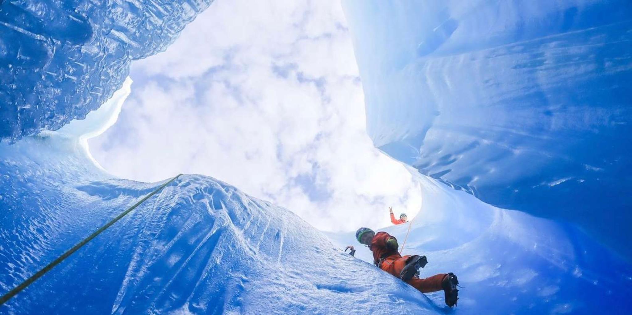 Anchorage Knik Glacier Helicopter and Ice Climbing Tour