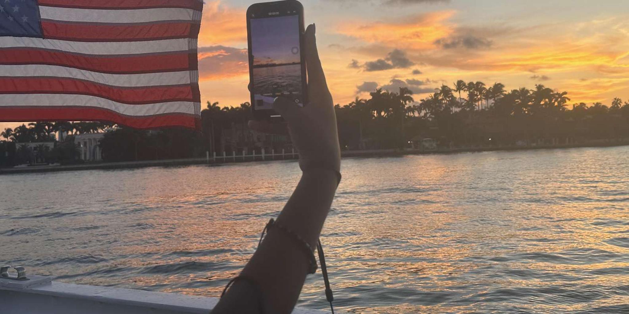 Miami Skyline Cruise Millionaire Homes & Star Island - Image 5