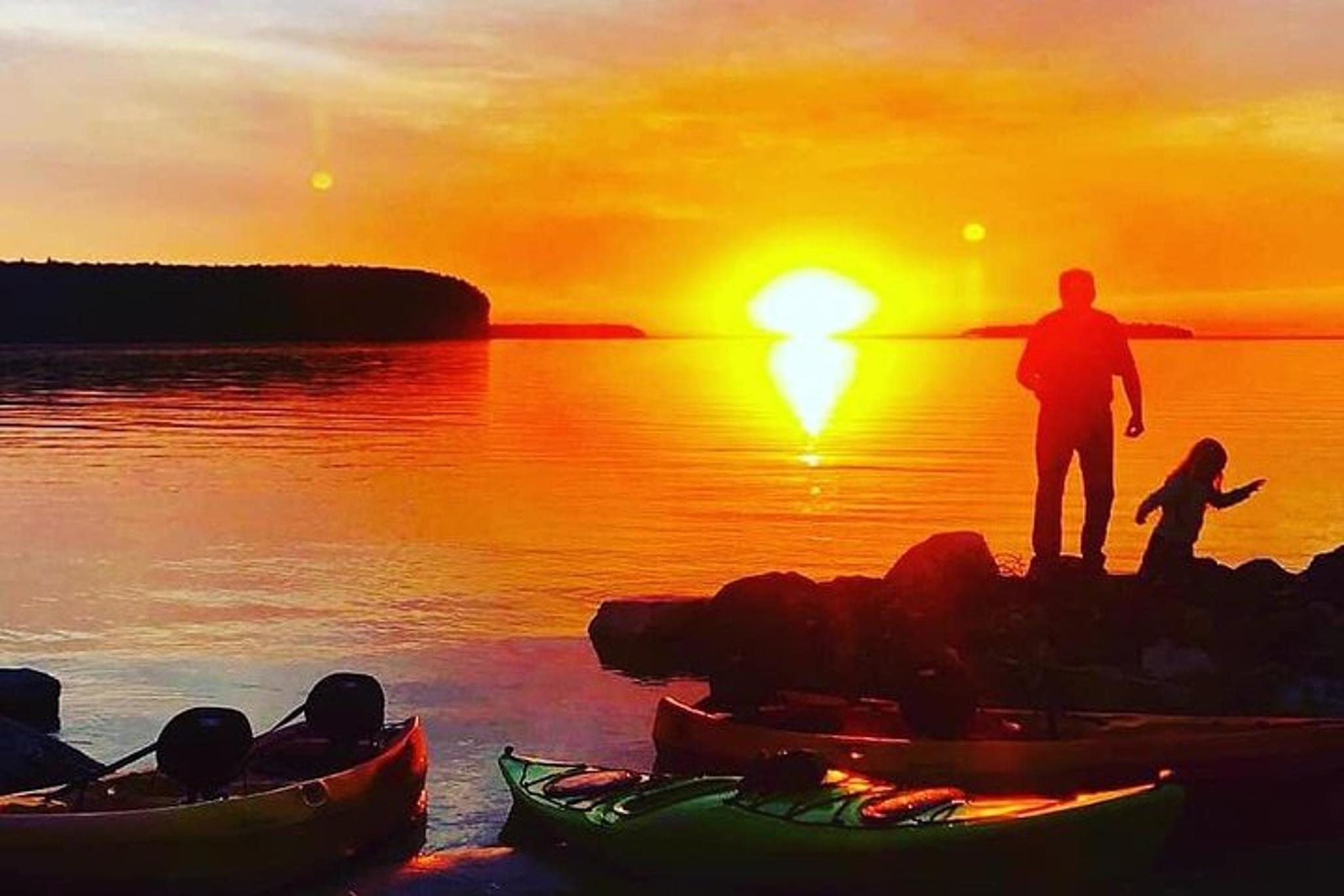 Door County Sunset Kayak Tour - Image 3