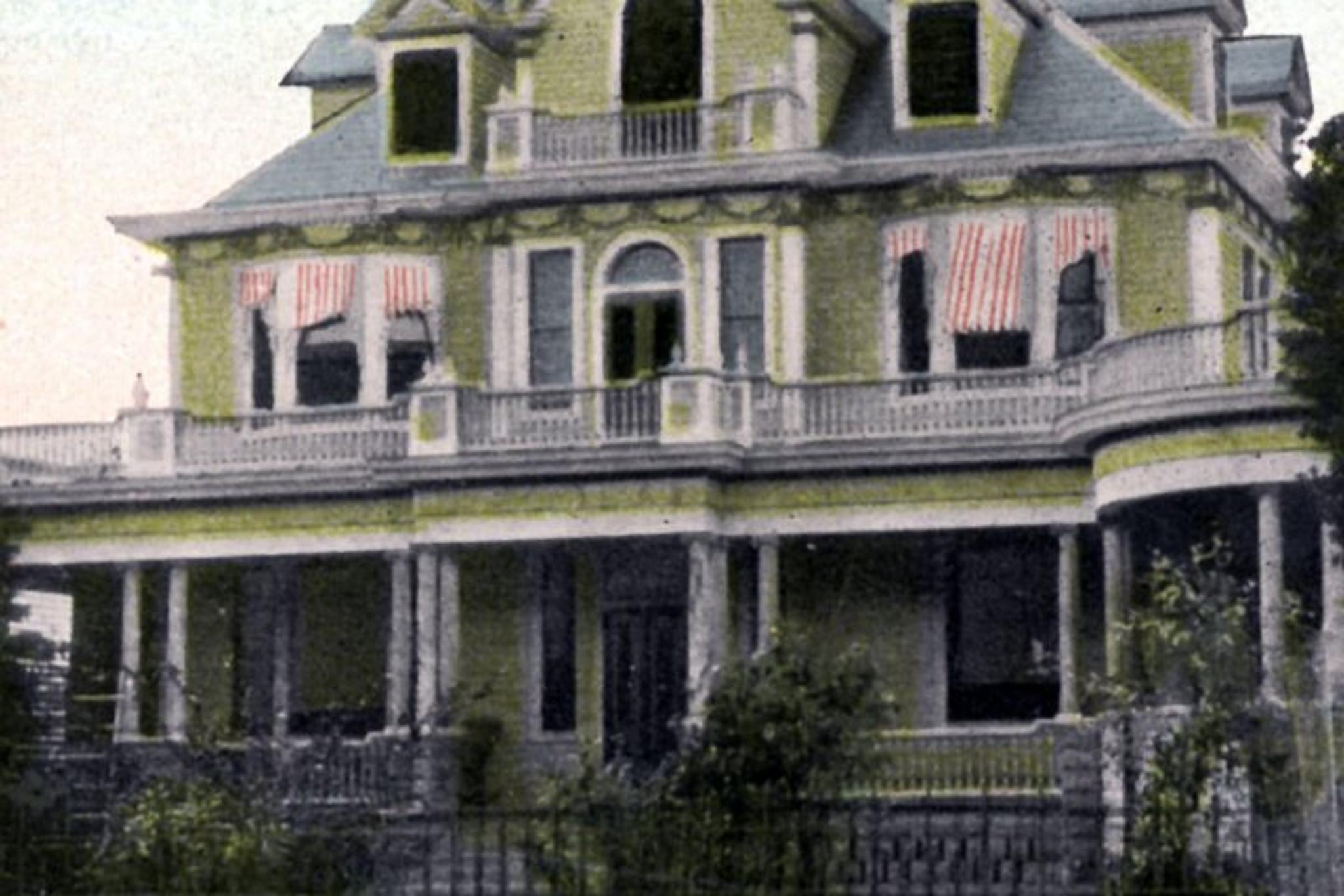 Key West Ghost and Voodoo Pedicab Tour 90 min - Image 1