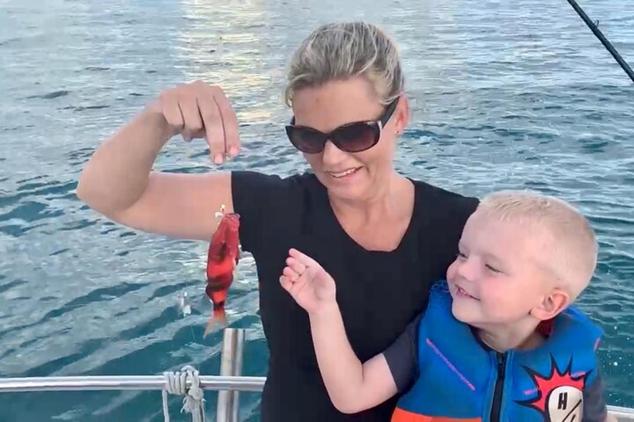 Honolulu Fishing Charter for Family and Friends 2 hr - Image 3