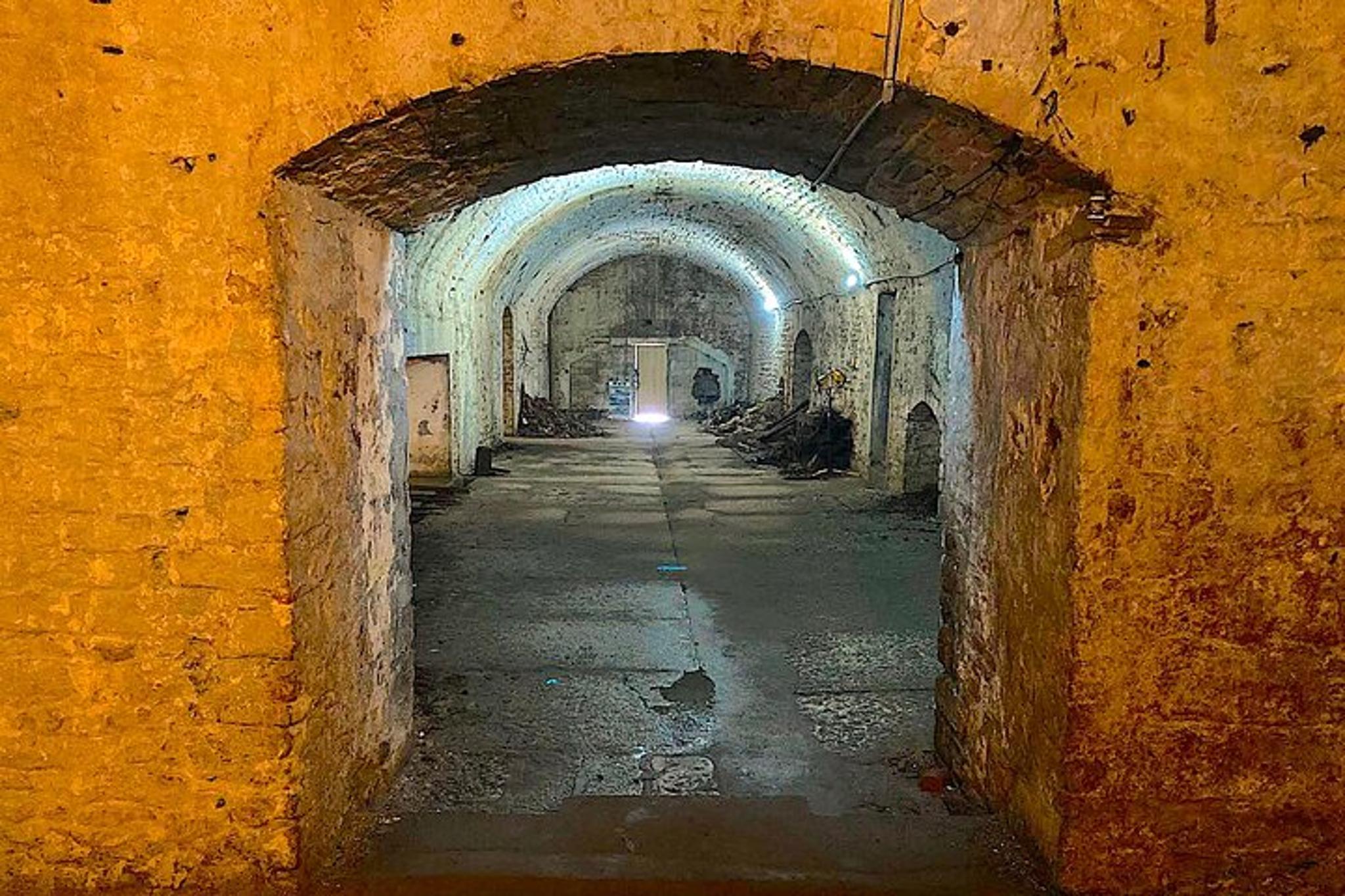 Cincinnati Brewing & Distilling Tasting Tour - Image 5