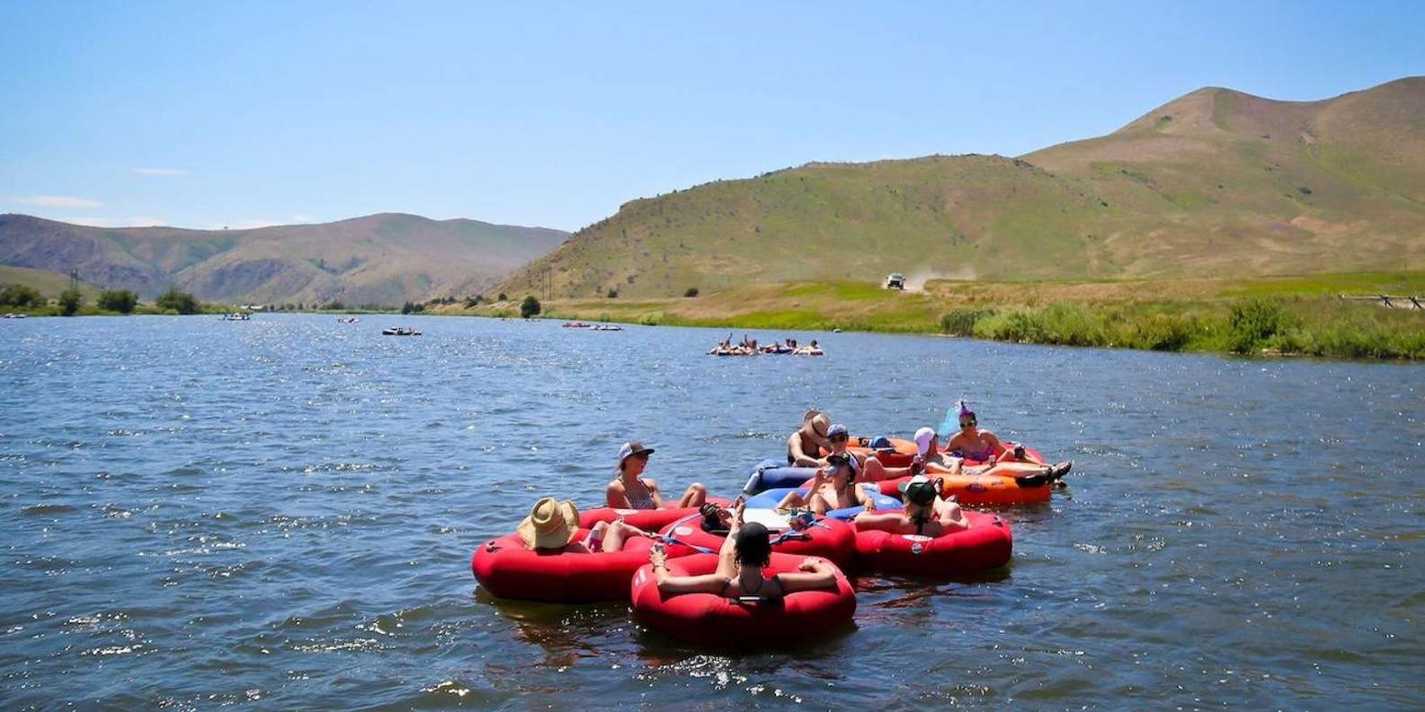 Bozeman Madison River Tubing Trip with Shuttle - Image 3