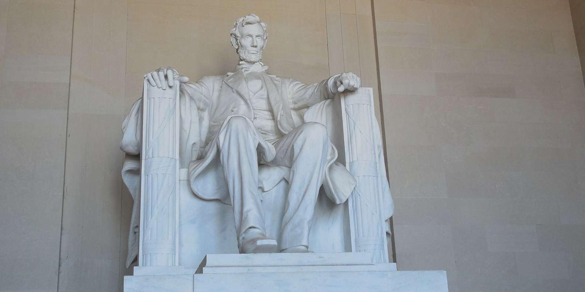 Washington DC Monuments Bus Tour with Optional Museum Entry - Image 3