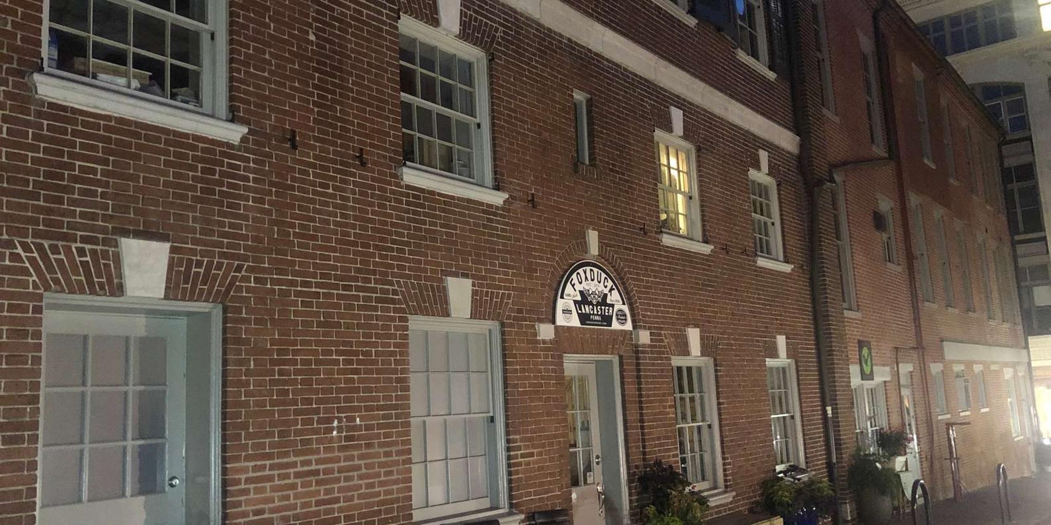 Lancaster Ghost Tour by Candlelight 1.5 hr - Image 4