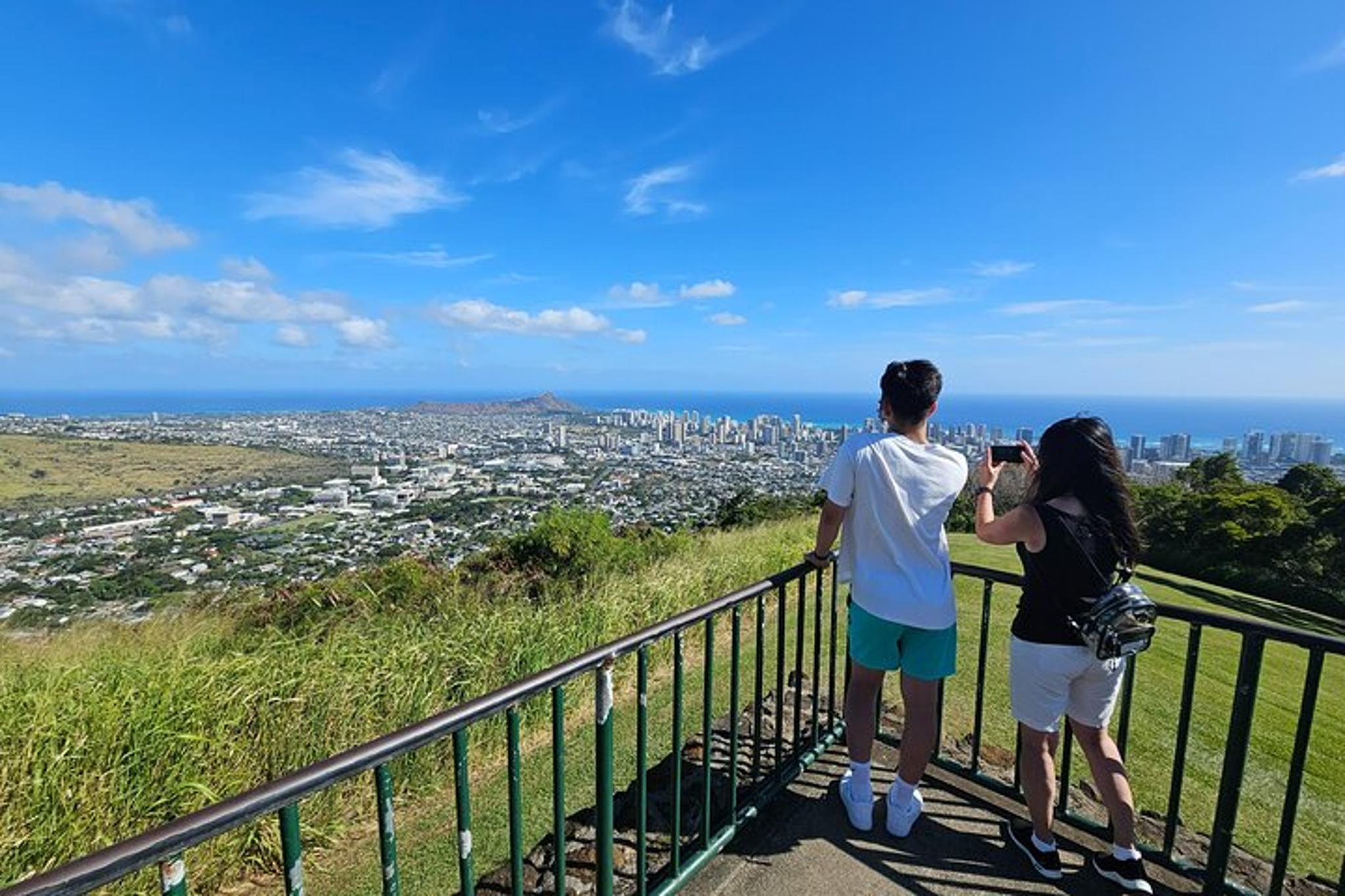 Waikiki Electric Bike Ride to Tantalus Lookout - Image 3