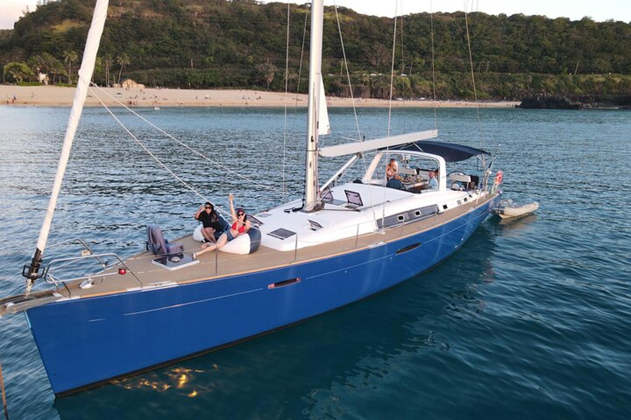 Waikiki Yacht Charter Sail